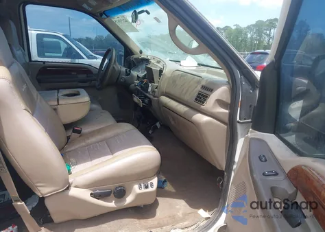 2002 Ford F-250 Lariat/Xl/Xlt z USA, uszkodzony, nr VIN 1FTNW21F02EC26144